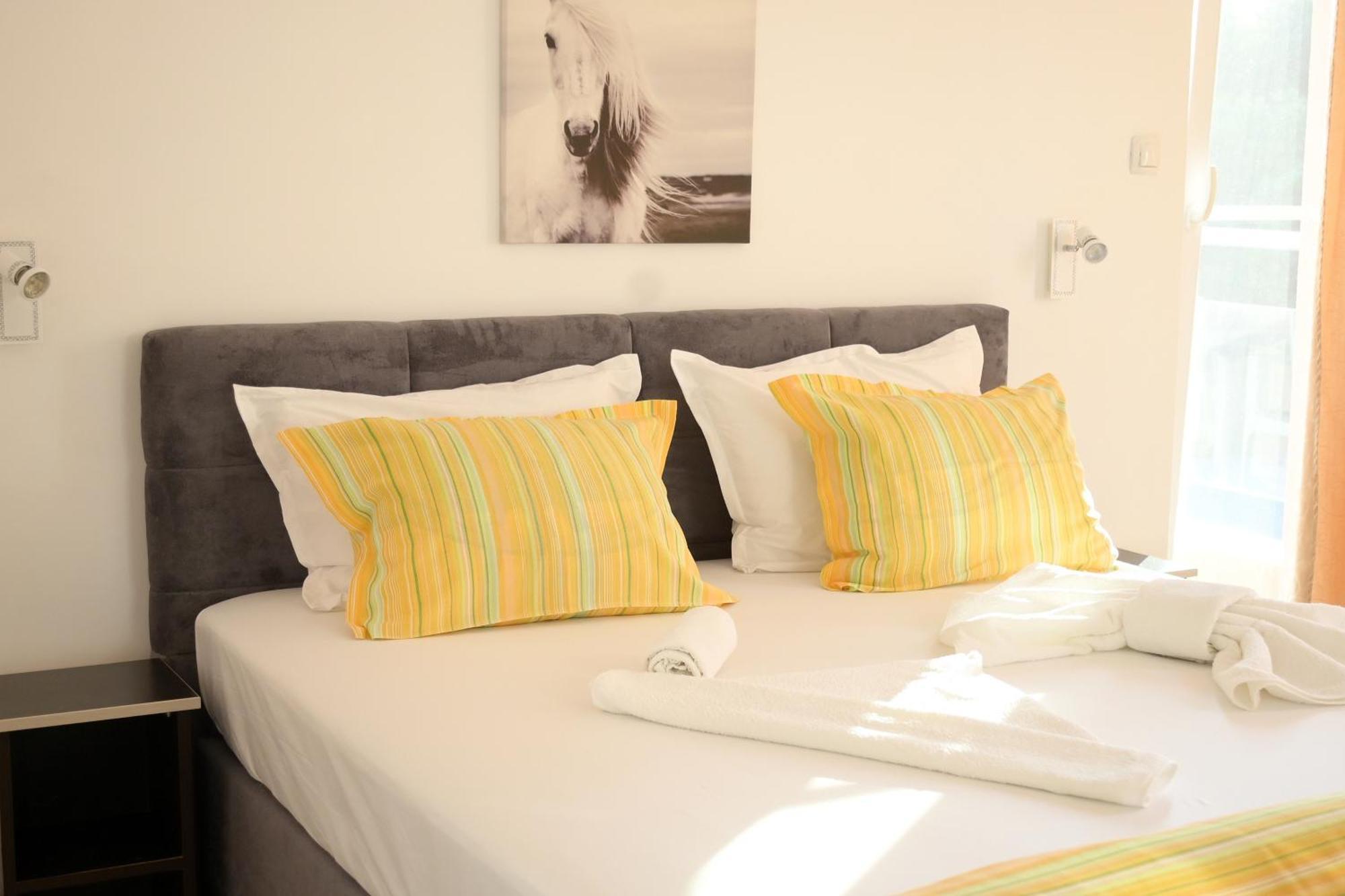 Hotel Paradise Lozenets Ngoại thất bức ảnh