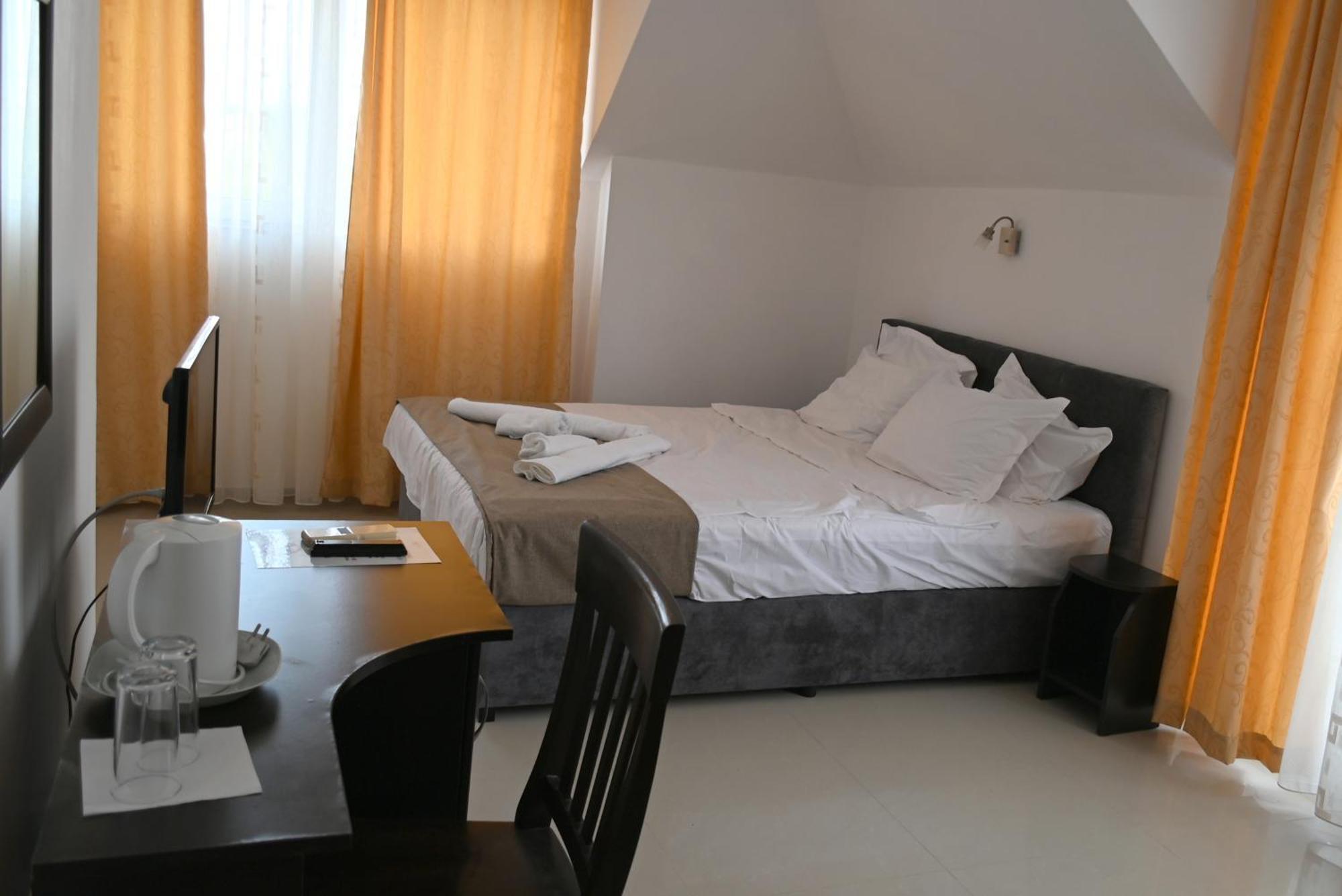 Hotel Paradise Lozenets Ngoại thất bức ảnh